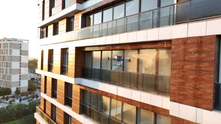 drone ile cam temizliği 1